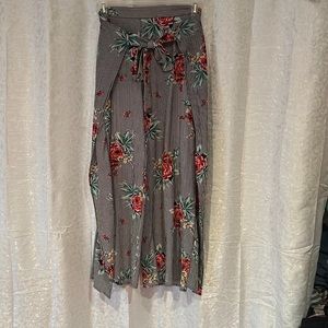Wide leg pants